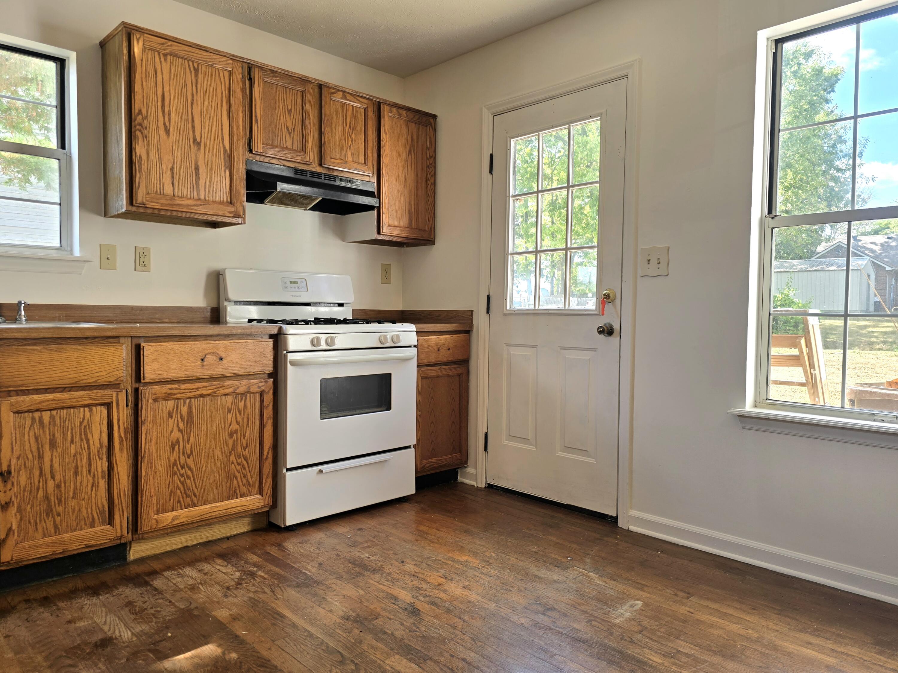 105-107 Mingo Road Nicholasville, KY 40356 - Photo 3 of 10 20250918_142333