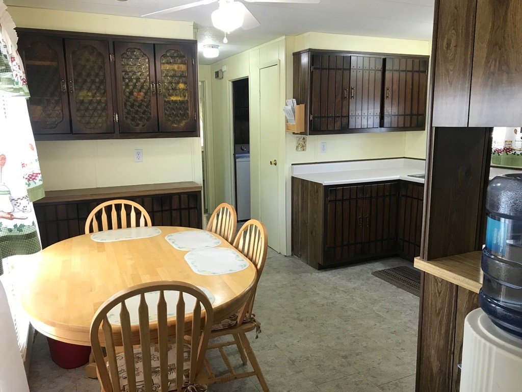 21 Hickory Road Taunton, MA 02780 - Photo 6 of 23 Gallery Image 6