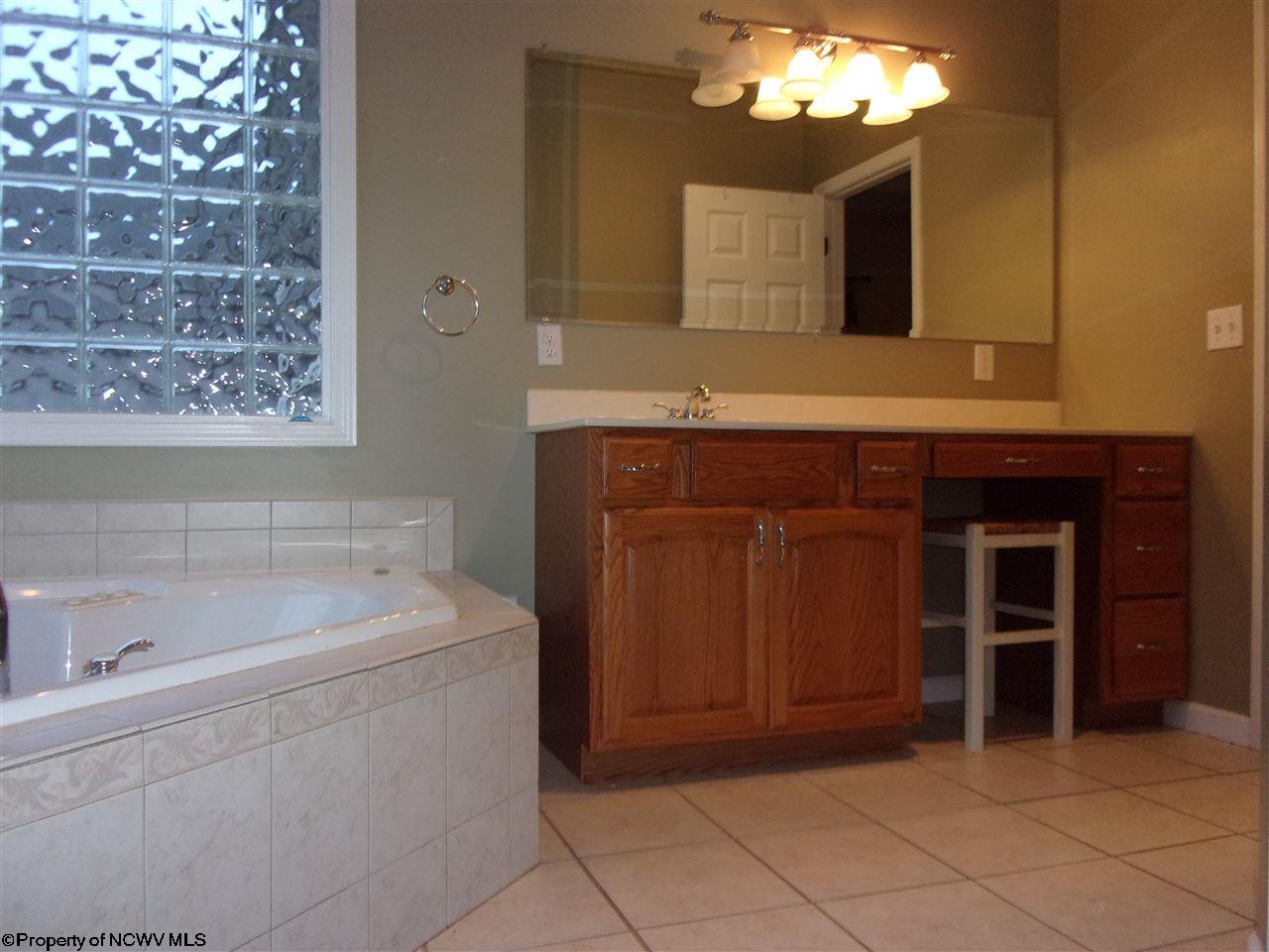 358 Ridgeway Drive Bridgeport, WV 26330 - Photo 12 of 20 Gallery Image 12