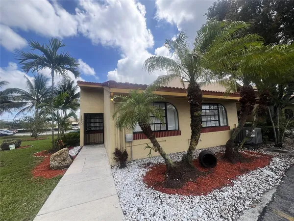 $2,900 | 11720 Southwest 103rd Lane, Miami, FL 33186