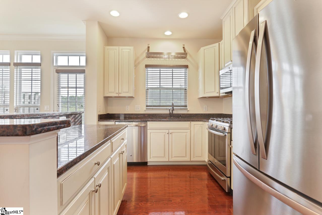 457 Christiane Way Greenville, SC 29607 - Photo 7 of 23 Gallery Image 7