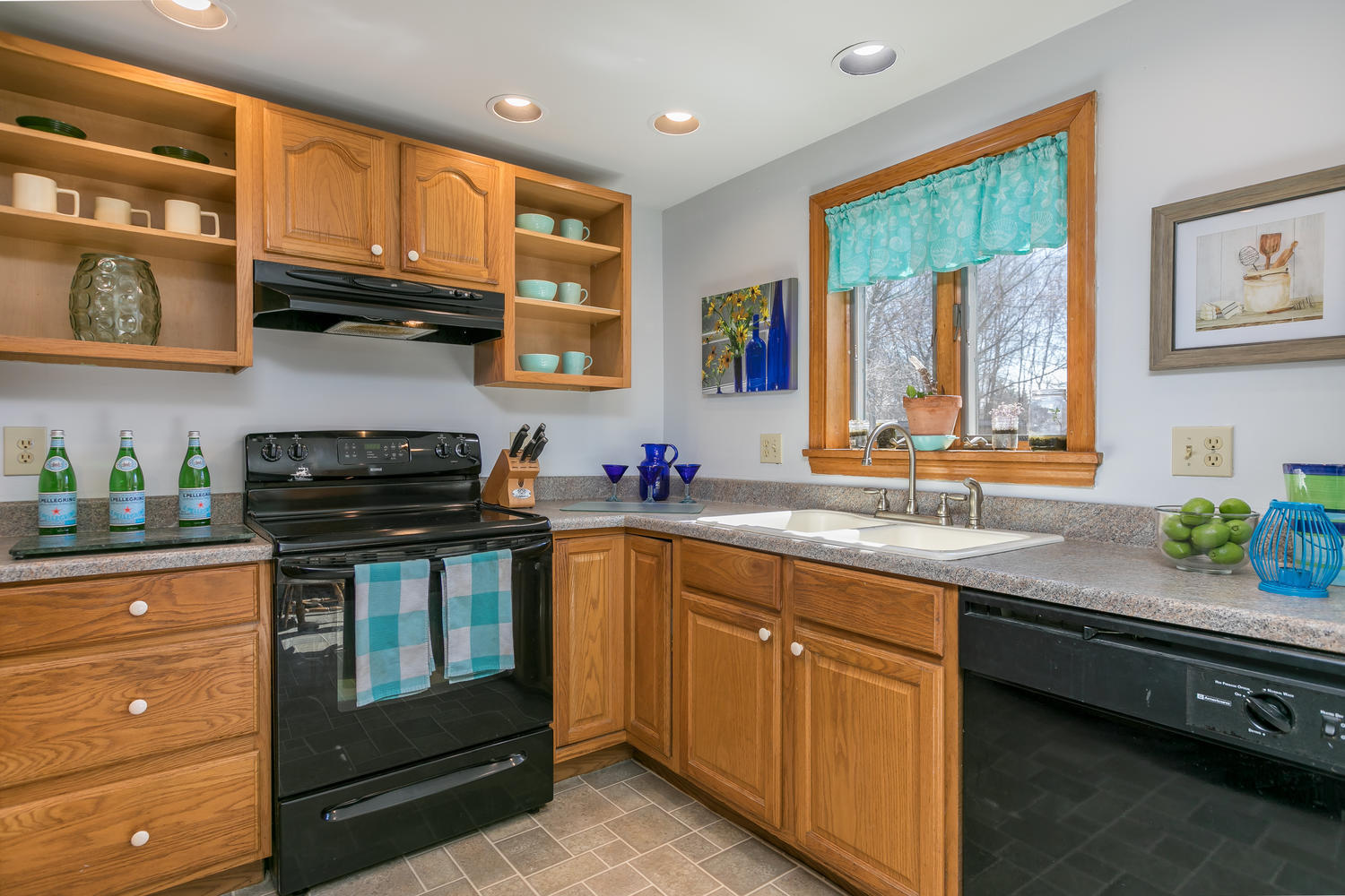 245 Black Point Road Scarborough, ME 04074 - Photo 17 of 46 245 Black Point Rd Scarborough-large-015