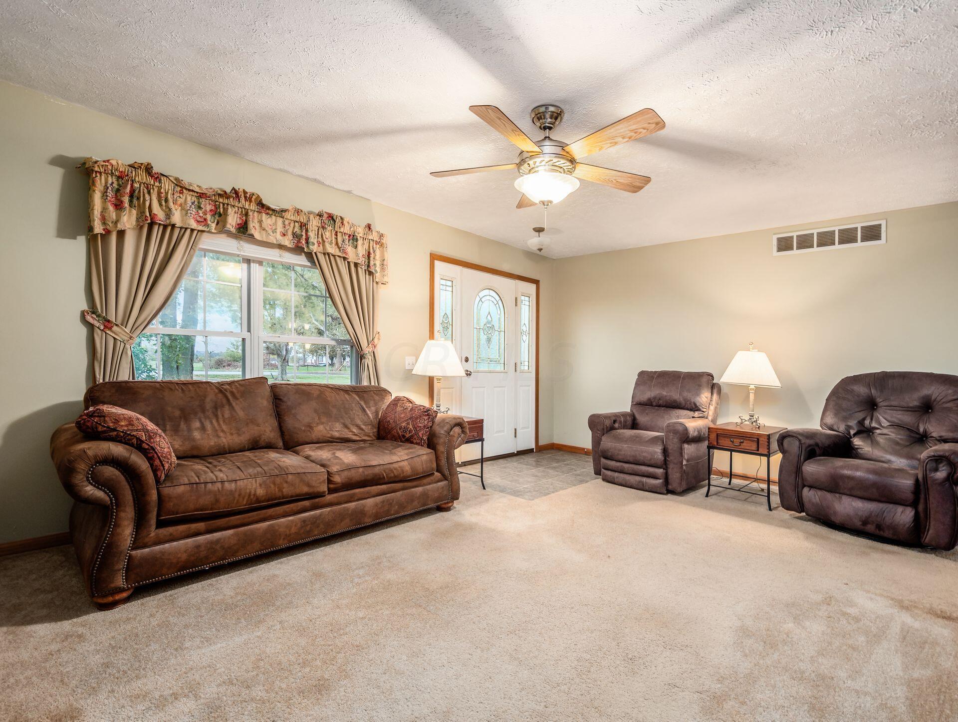 11721 Rosedale Road Mechanicsburg, OH 43044 - Photo 7 of 41 007