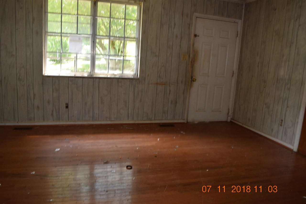 1922 Atkins Drive Raleigh, NC 27610 - Photo 7 of 19 Living Room