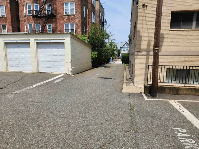 $349,900 | 86 West 33rd Street, Unit 207, Bayonne, NJ 07002
