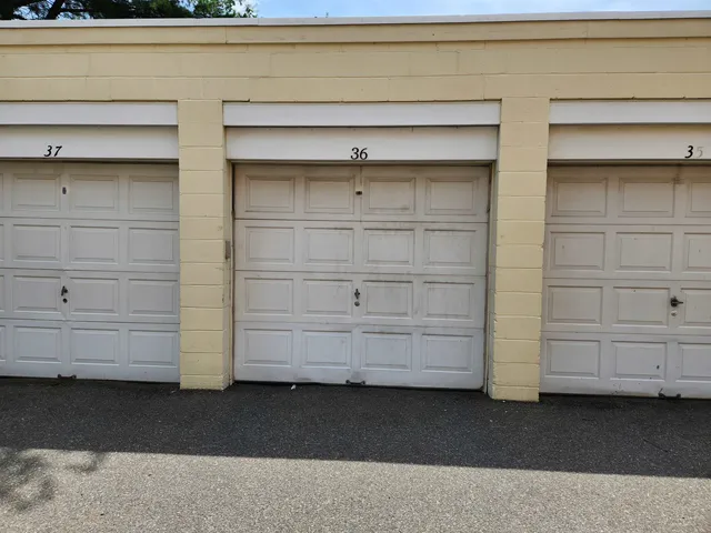 $349,900 | 86 West 33rd Street, Unit 207, Bayonne, NJ 07002