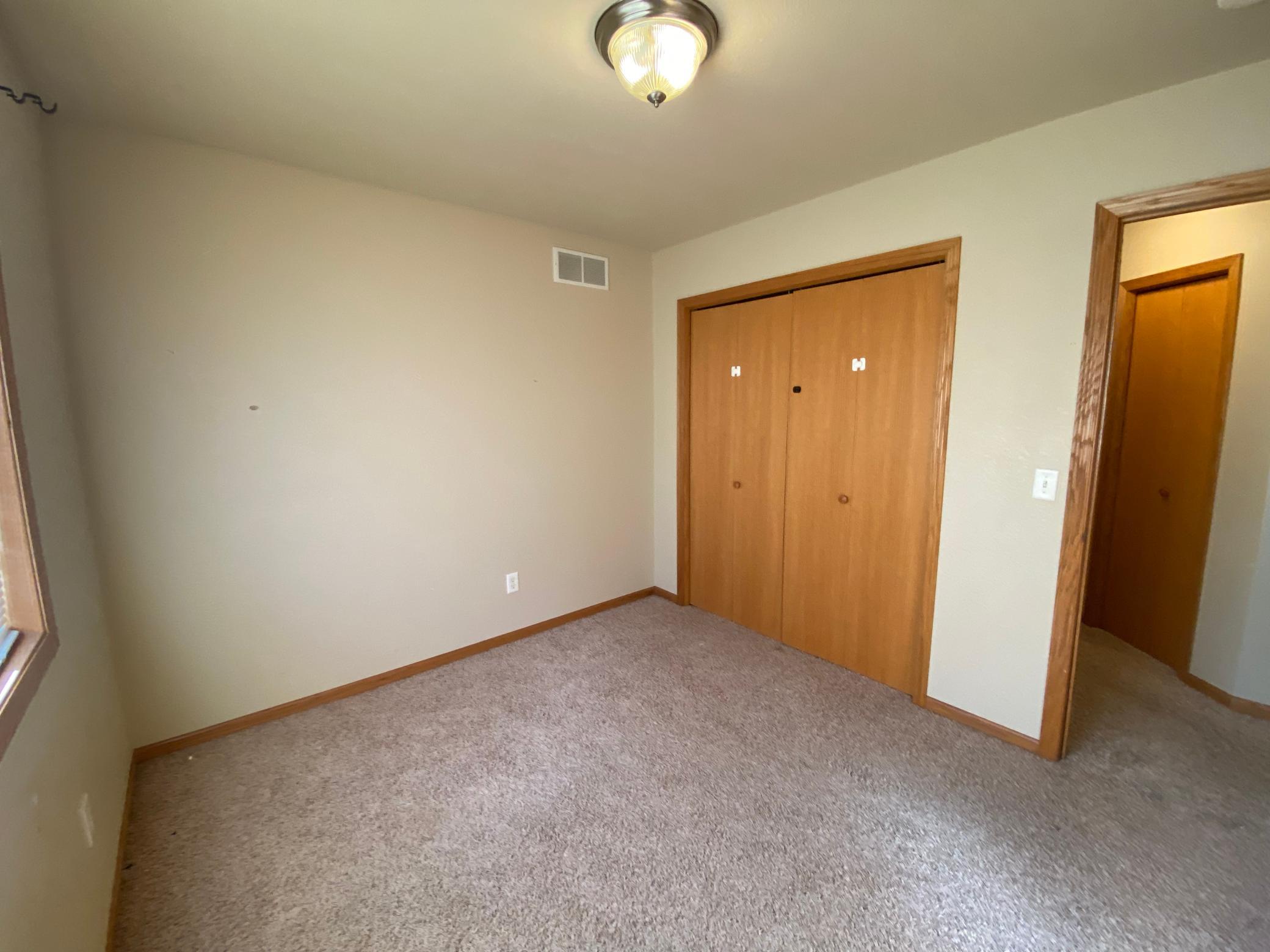 4233 Mallard Place Southeast Rochester, MN 55904 - Photo 10 of 23 Gallery Image 10