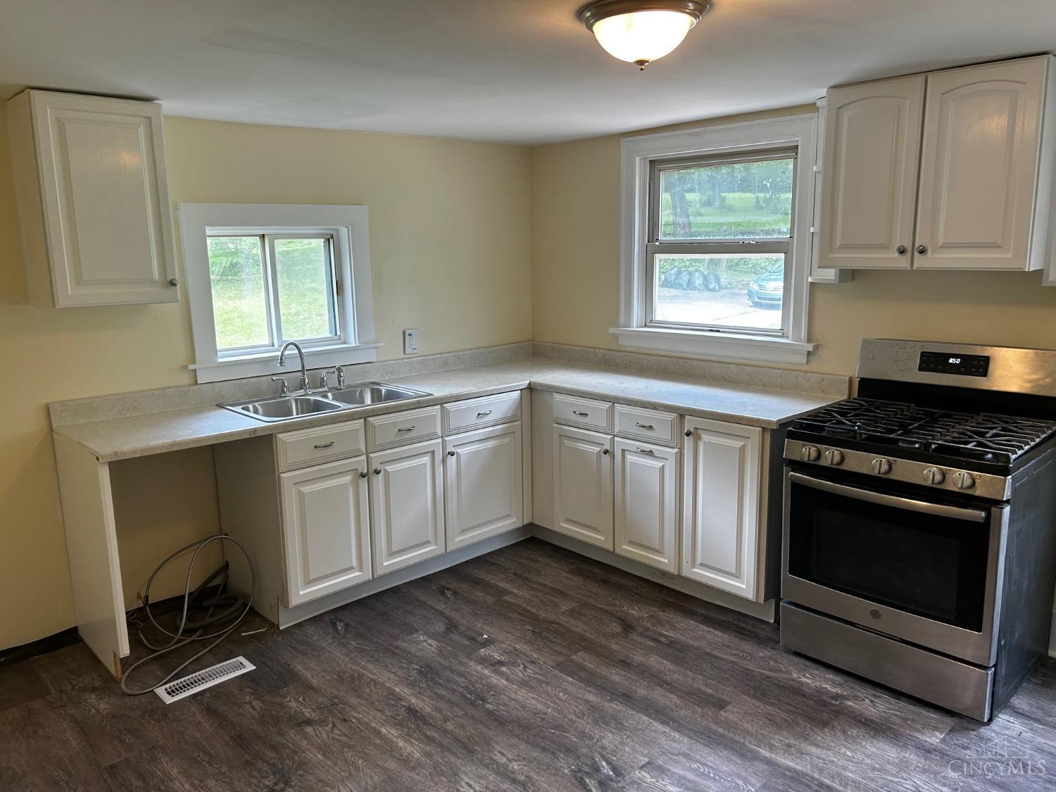 5134 Rapid Run Road Cincinnati, OH 45238 - Photo 10 of 15 Gallery Image 10