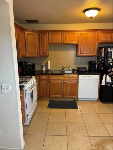 $2,100 | 12836 12th Street, Unit 59, Chino, CA 91710