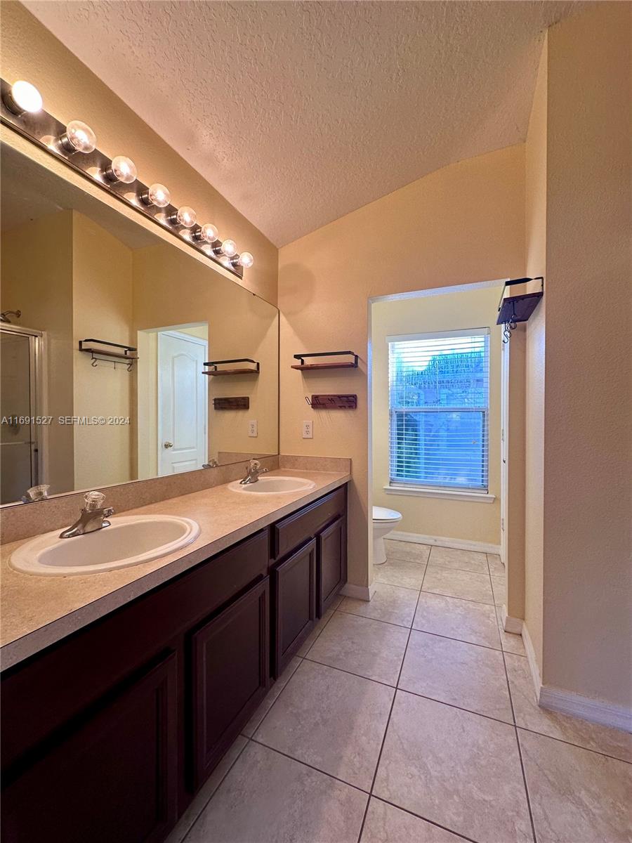 6430 South Goldenrod Road, Unit 15B Orlando, FL 32822 - Photo 31 of 36