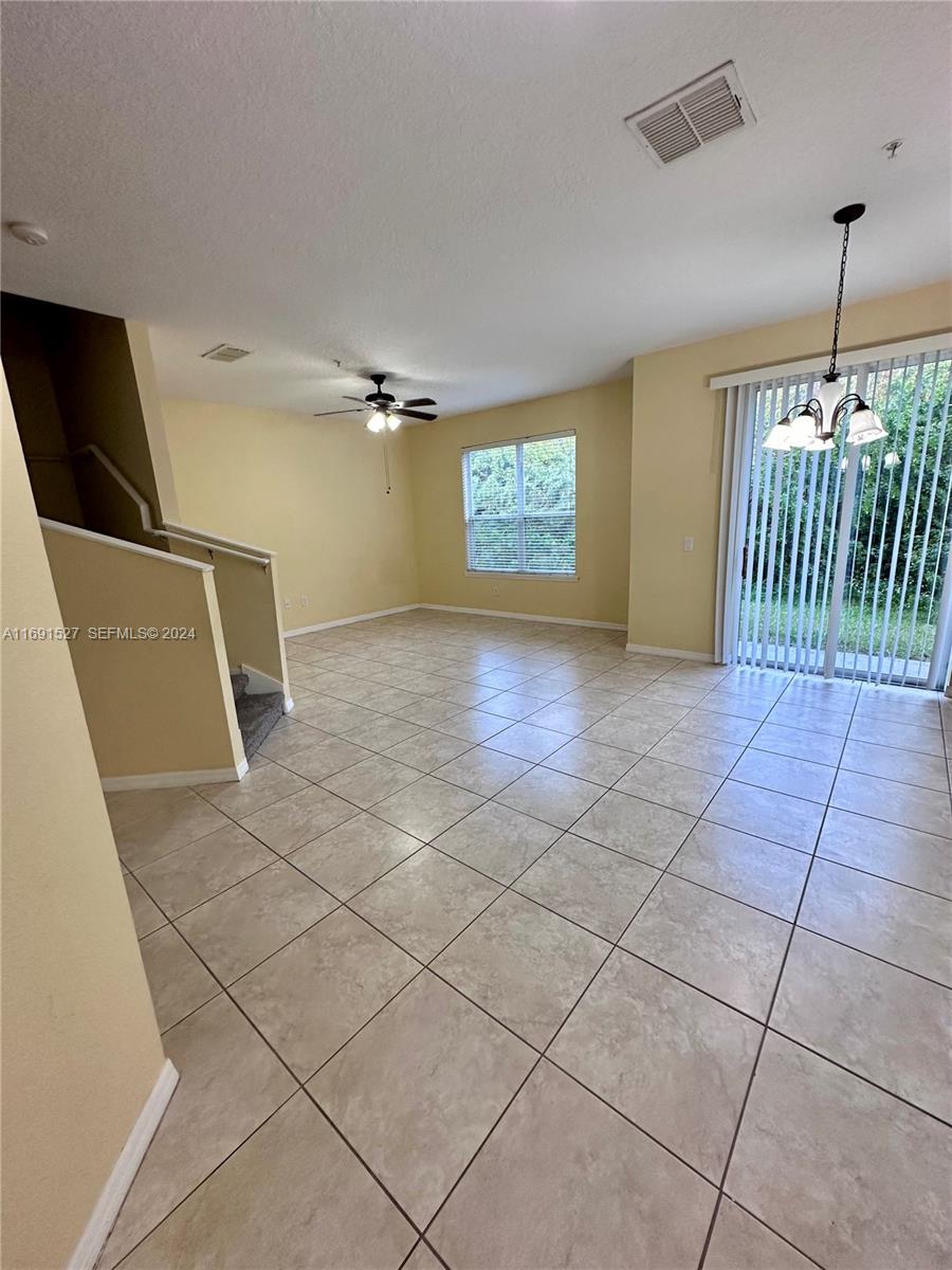 6430 South Goldenrod Road, Unit 15B Orlando, FL 32822 - Photo 6 of 36