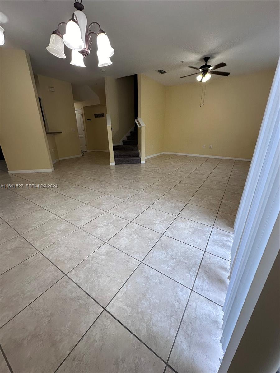 6430 South Goldenrod Road, Unit 15B Orlando, FL 32822 - Photo 8 of 36