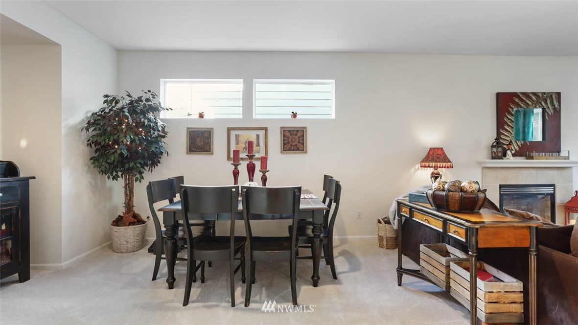16153 Parkside Way Southeast Renton, WA 98058 - Photo 13 of 34