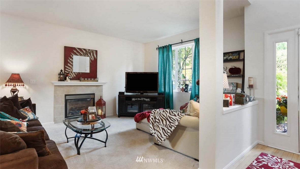 16153 Parkside Way Southeast Renton, WA 98058 - Photo 7 of 34