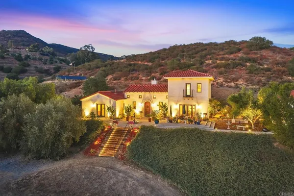 $1,275,000 | 2970 El Coyote Run, Fallbrook, CA 92028