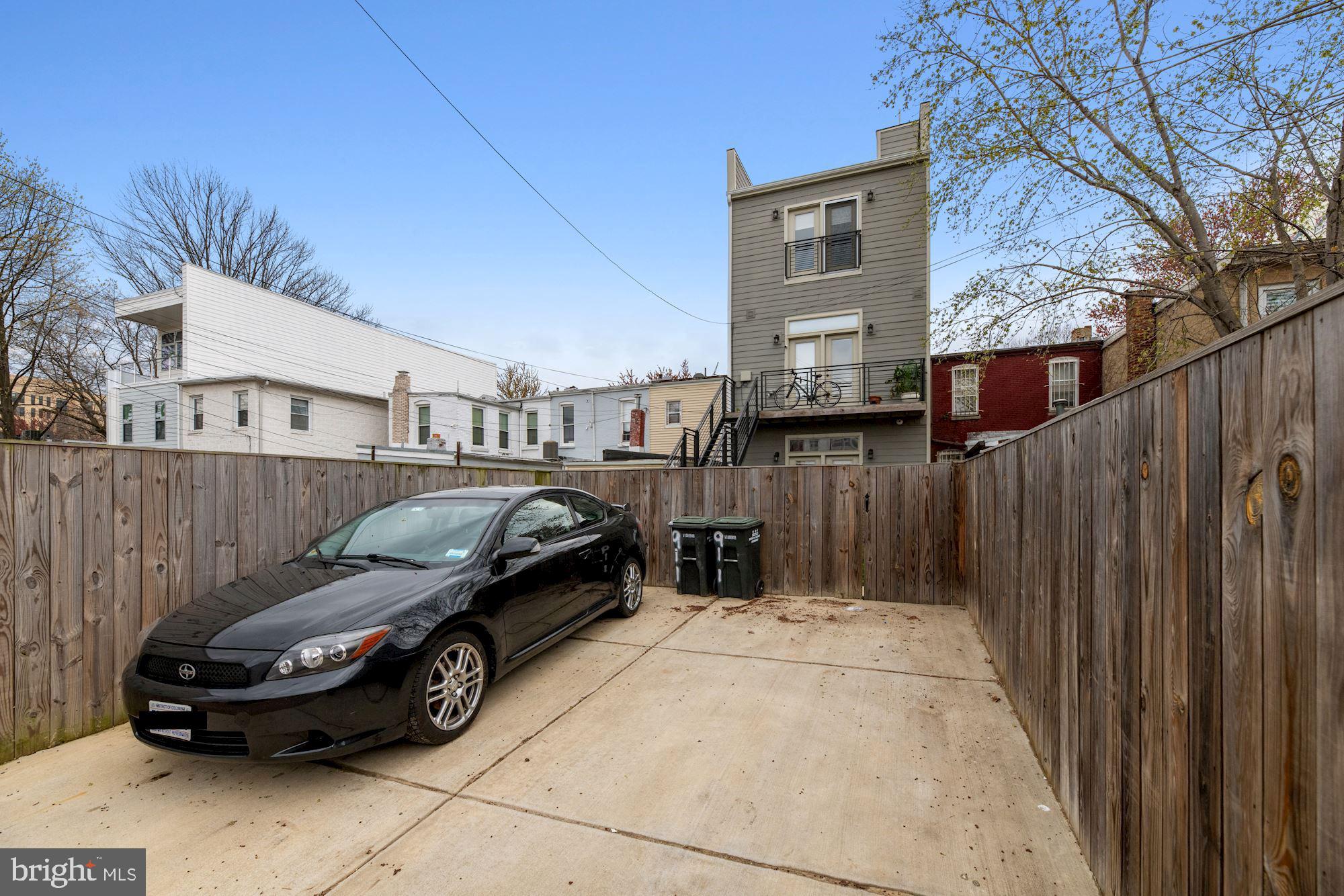 911 9th Street Northeast, Unit 1 Washington, DC 20002 - Photo 12 of 13 One Car parking
