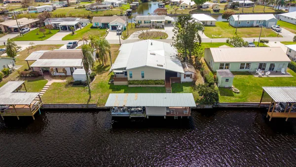 $269,900 | 2423 Southeast 34th Lane, Okeechobee, FL 34974