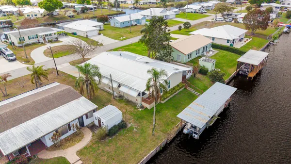 $269,900 | 2423 Southeast 34th Lane, Okeechobee, FL 34974