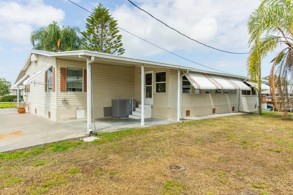 $269,900 | 2423 Southeast 34th Lane, Okeechobee, FL 34974