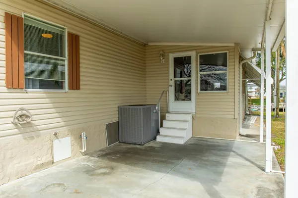 $269,900 | 2423 Southeast 34th Lane, Okeechobee, FL 34974