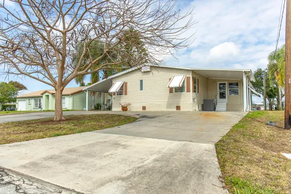$269,900 | 2423 Southeast 34th Lane, Okeechobee, FL 34974