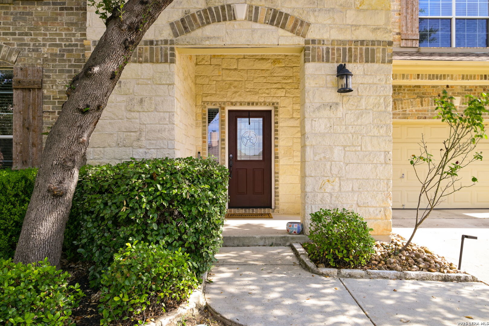 8918 Cordes Junction Helotes, TX 78023 - Photo 4 of 39