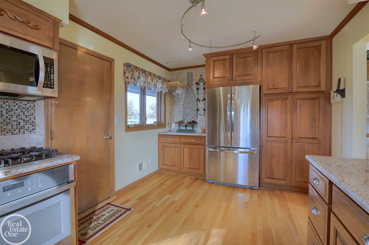 63700 Bates Road New Haven, MI 48050 - Photo 25 of 53 31397950-24.JPG