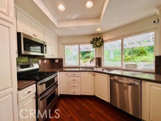 14650 Vía Pointe De Sol Whittier, CA 90604 - Photo 6 of 47