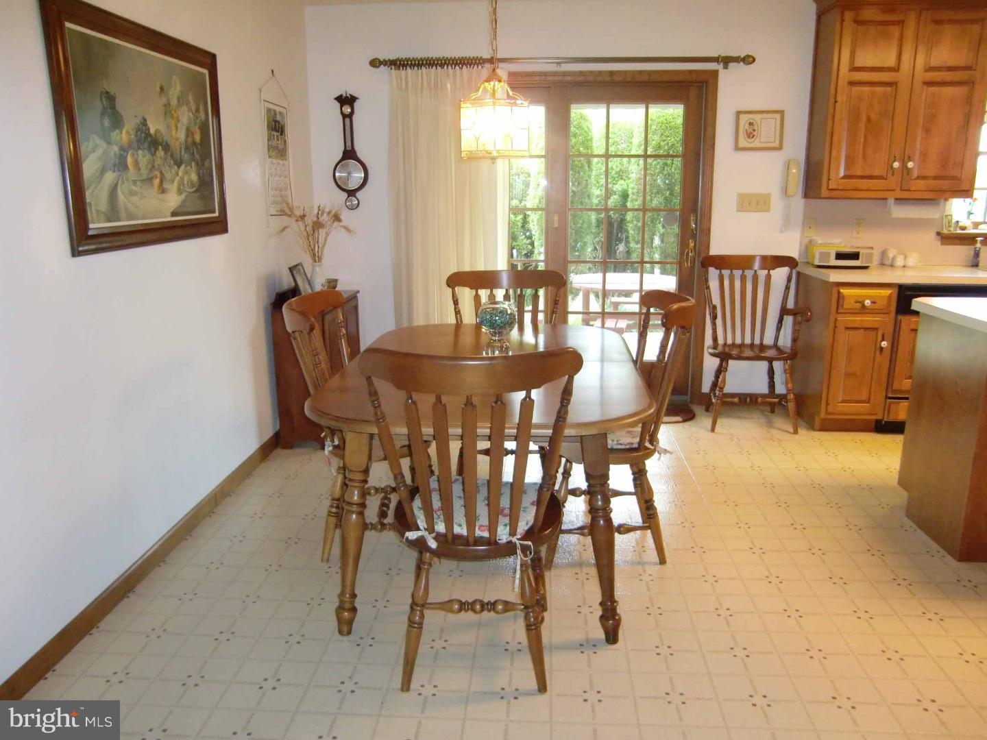 661 East Reeceville Road Coatesville, PA 19320 - Photo 11 of 25 Kitchen