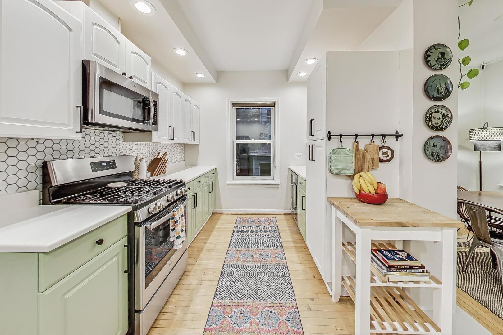 1247 West Rosedale Avenue, Unit 1E Chicago, IL 60660 - Photo 14 of 38 Gallery Image 14