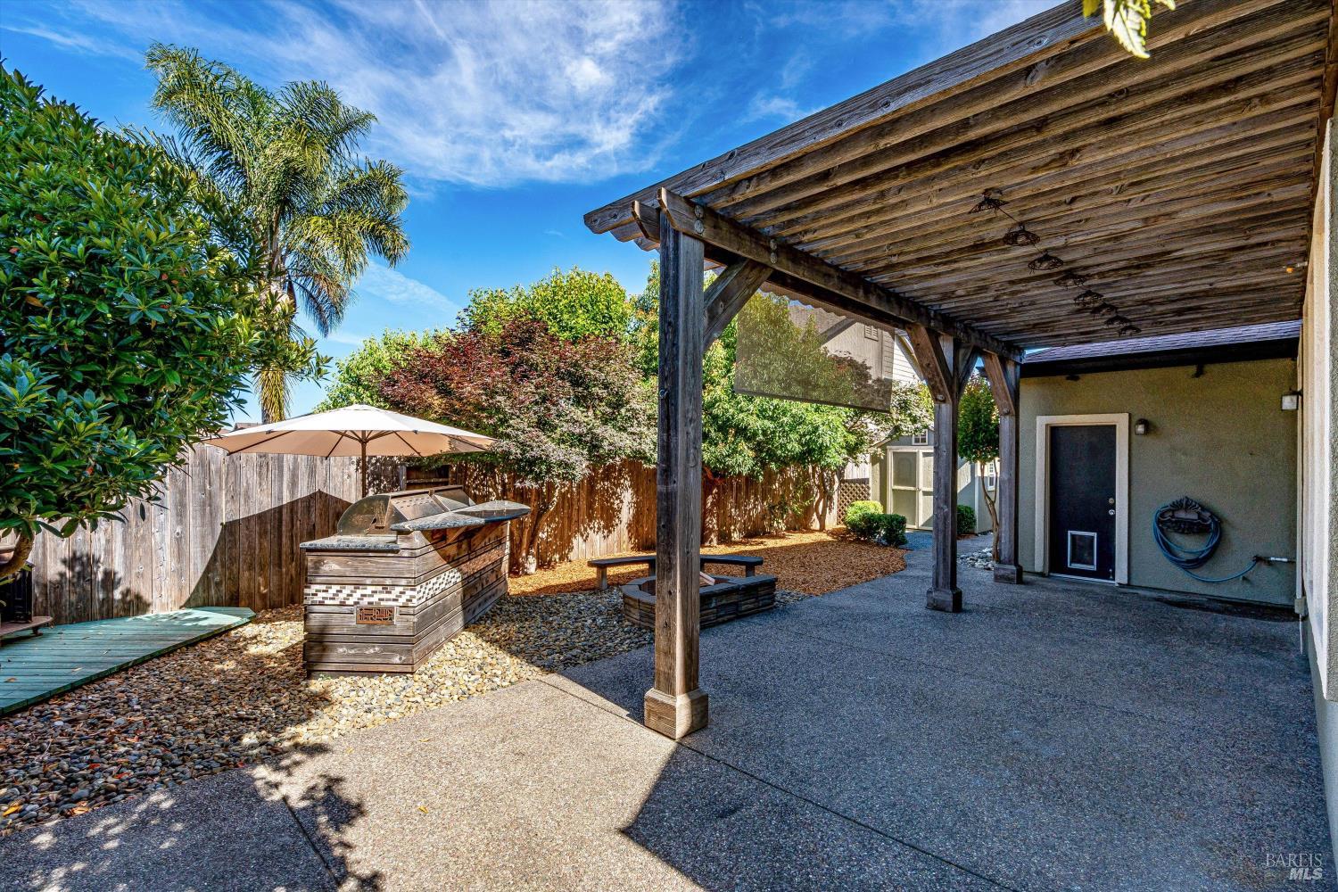 1541 Jainine Street Santa Rosa, CA 95403 - Photo 3 of 97