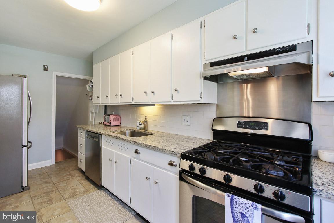 7229 Lanark Road Baltimore, MD 21212 - Photo 14 of 43