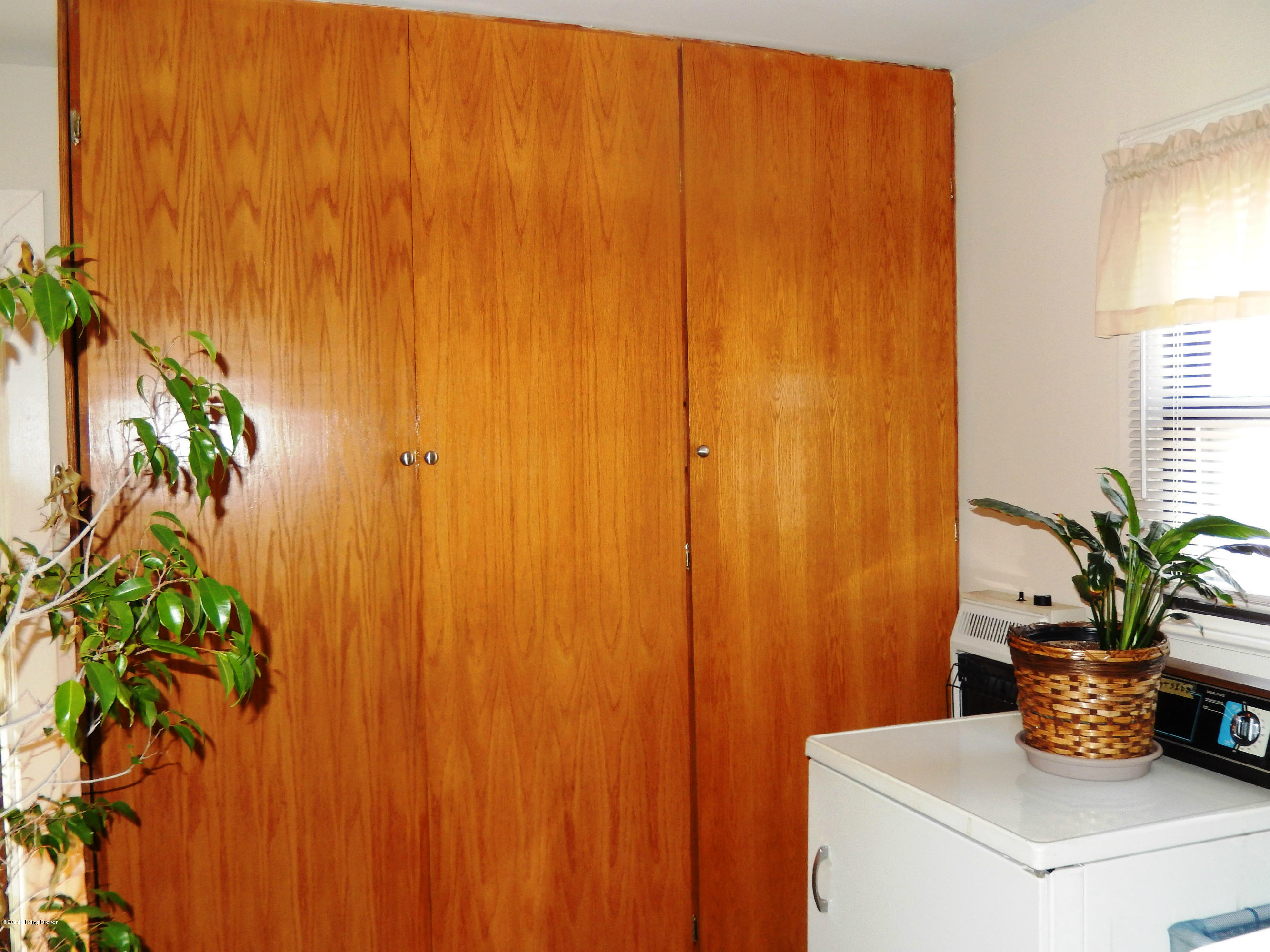5122 Reed Avenue Louisville, KY 40214 - Photo 23 of 28 DSCN8677
