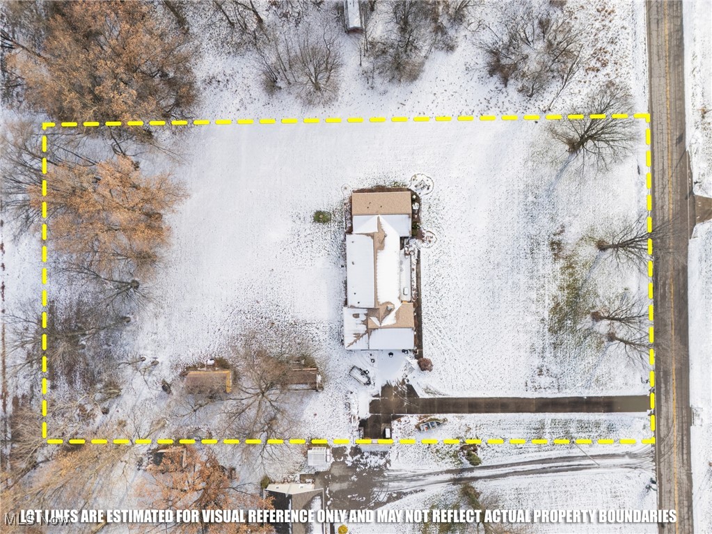 14965 Seacrist Road Salem, OH 44460 - Photo 2 of 43 Aerial overview of property's location featuring property boundaries highlighted