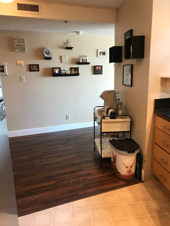 348 Rantoul Street, Unit 308 Beverly, MA 01915 - Photo 5 of 16 Gallery Image 5