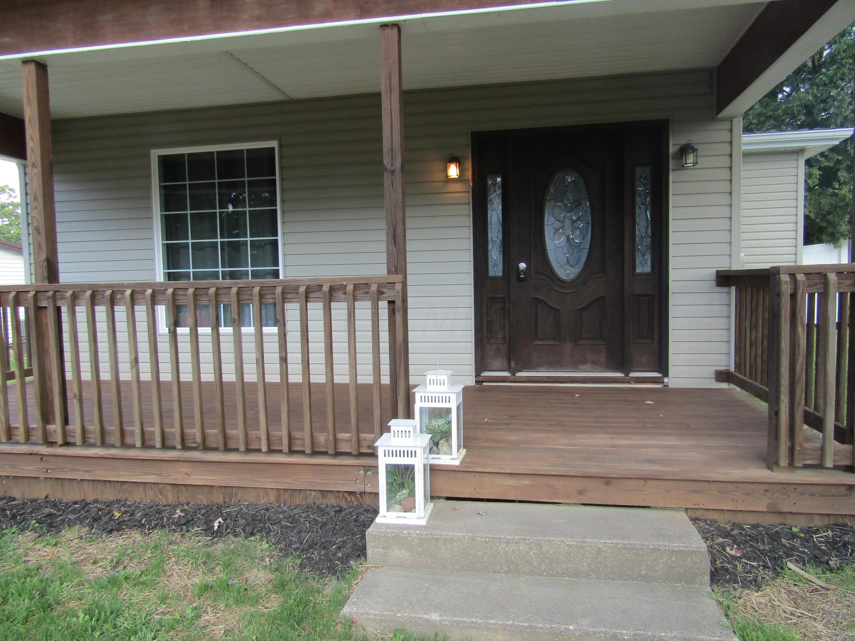 6925 Old Town Road Mount Perry, OH 43760 - Photo 2 of 28 IMG_1136