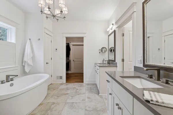 $1,800,000 | 155 Wooddale Avenue, Wayzata, MN 55391