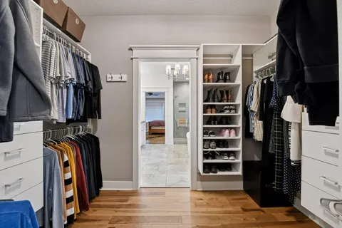 $1,800,000 | 155 Wooddale Avenue, Wayzata, MN 55391