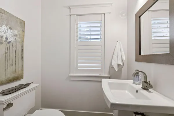 $1,800,000 | 155 Wooddale Avenue, Wayzata, MN 55391