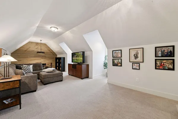 $1,800,000 | 155 Wooddale Avenue, Wayzata, MN 55391