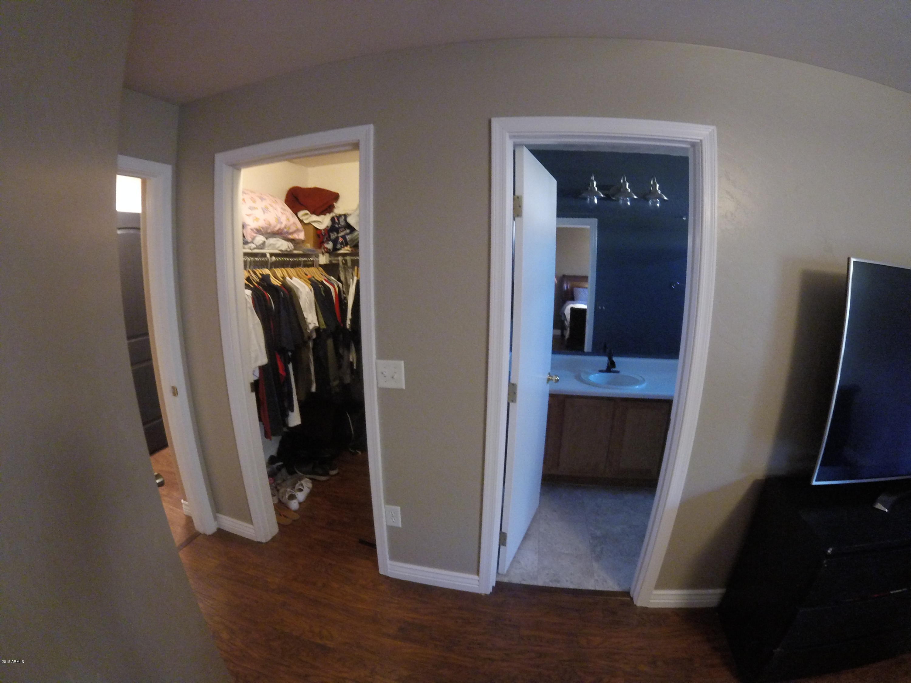 2444 East Del Rio Court Gilbert, AZ 85295 - Photo 9 of 17 master2