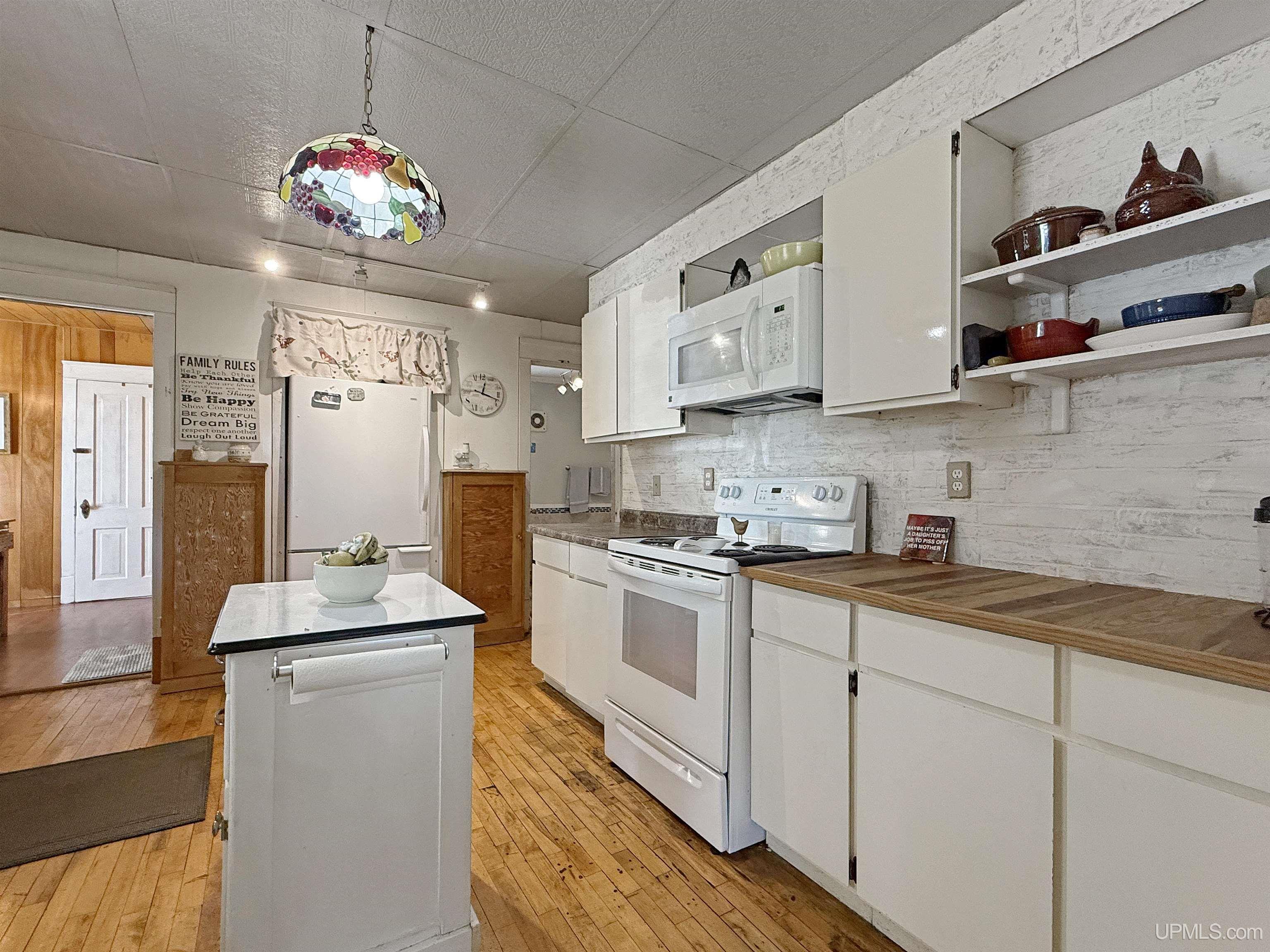 527 North Co 437 Road Cooks, MI 49817 - Photo 5 of 27