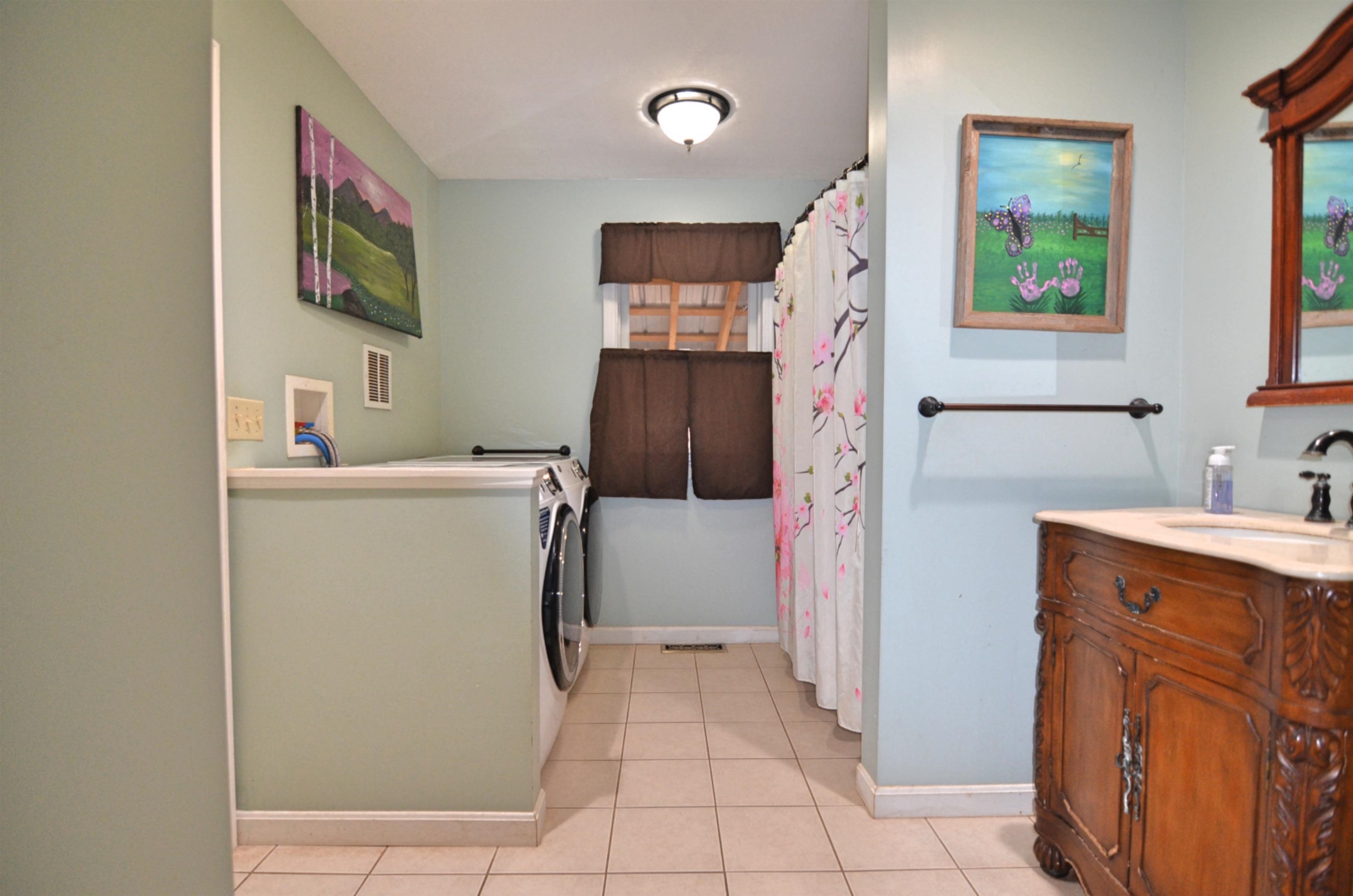 790 Flaghole Road Franklin, NH 03235 - Photo 12 of 37