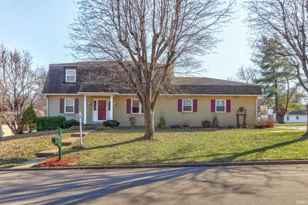 $270,000 | 1810 Tanglewood Drive, Mount Vernon, IN 47620