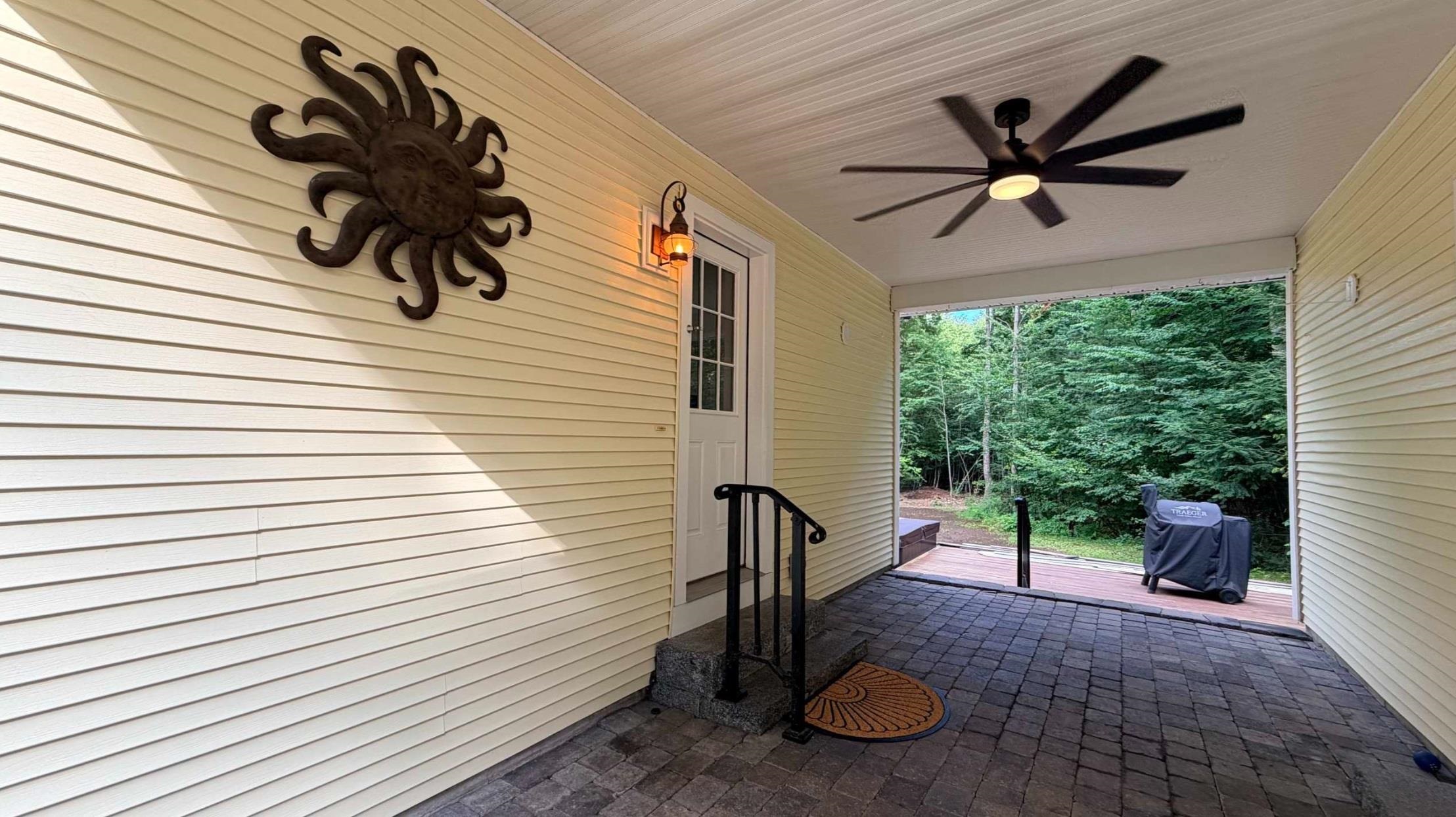 97 Royal Range Road Sandown, NH 03873 - Photo 2 of 33 Gallery Image 2