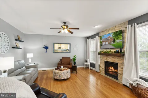 $725,000 | 16609 Badger Court, Dumfries, VA 22026