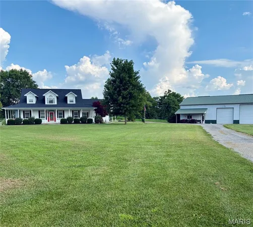 $695,000 | 14218 Schuster Road, Pocahontas, IL 62275