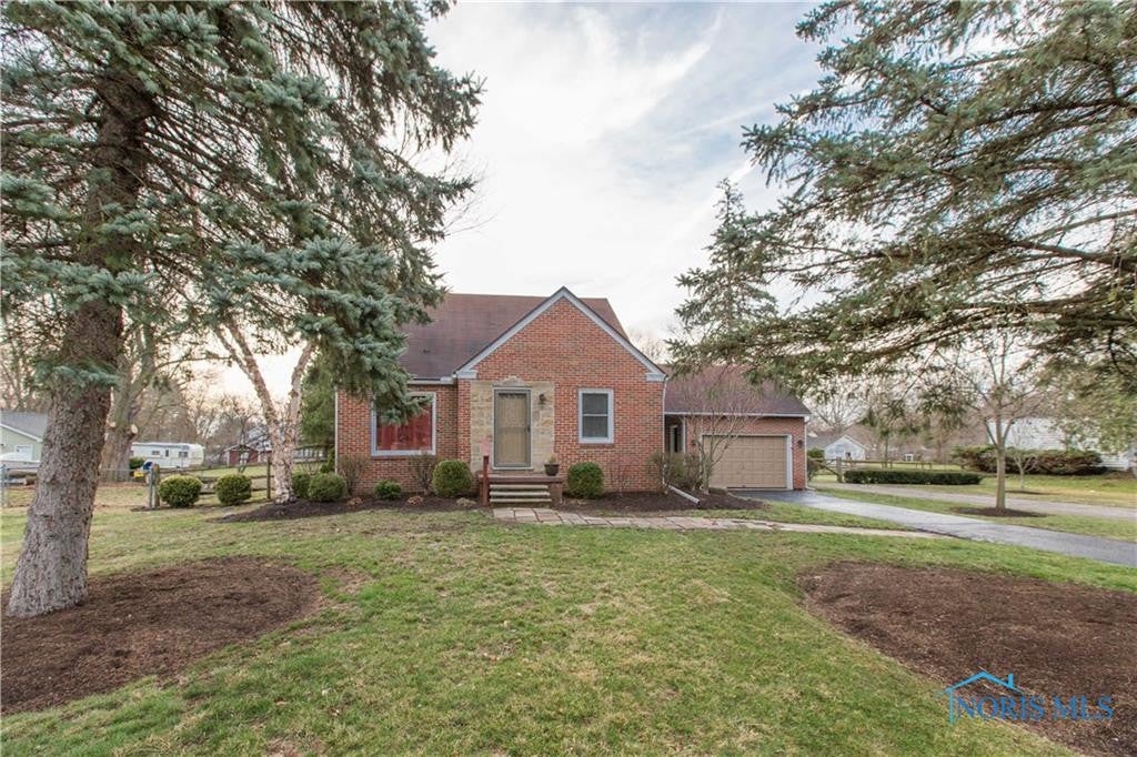 1016 Harrow Road Toledo, OH 43615 - Photo 2 of 29 Gallery Image 2