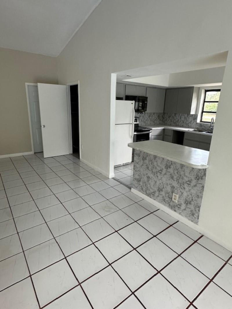 16700 Southwest 277th Street Homestead, FL 33031 - Photo 8 of 22 Photo 8