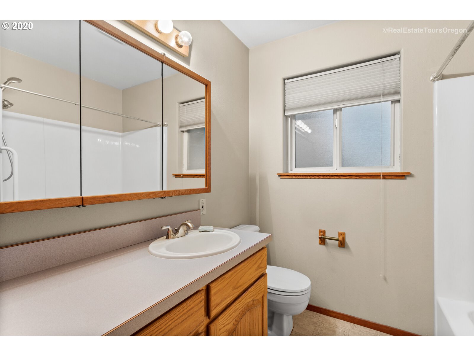 24725 Southeast Wallace Road Salem, OR 97304 - Photo 17 of 30 Gallery Image 17